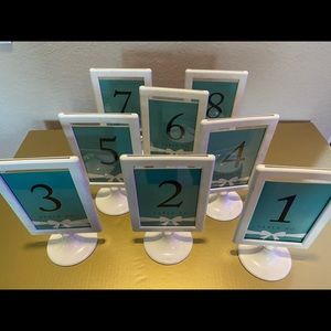 Table numbers and holders